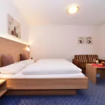 Готель Marienhof 3*